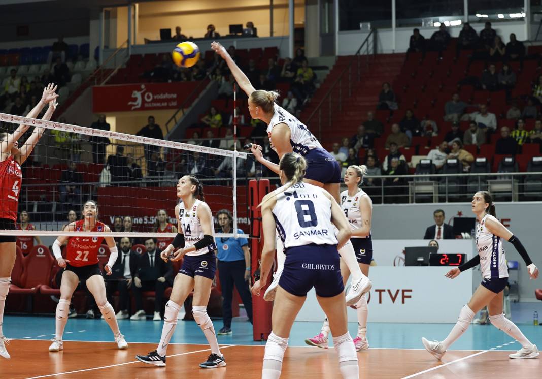 Eda Erdem'e öyle bir sürpriz yaptılar ki gözlerine inanamadı 2